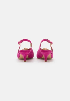 Alma En Pena Tacones - Fuxia -Toni Pons Ventas 346a2dd829d8452da4263908e18e966c scaled