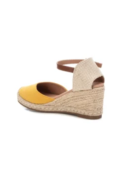 Xti Cuñas - Yellow -Toni Pons Ventas 4f674354a9264b568fdd45e24af2fe60 scaled