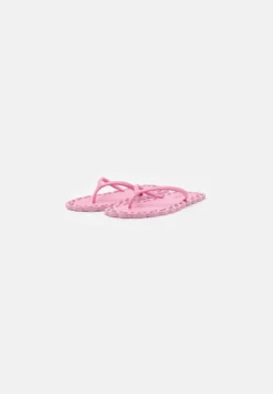 Chanclas De Dedo - Pink -Toni Pons Ventas 790d66fc5fdb414f8702e45824fcaf09 scaled