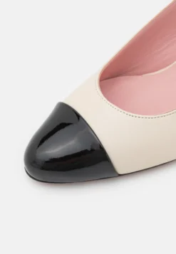 Pretty Ballerinas Shade - Tacones - Off-White -Toni Pons Ventas 9b242a2391504792bfdbeb248bb05133 scaled