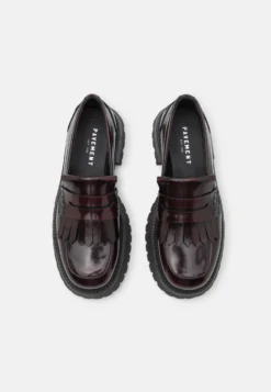 Pavement Kamau - Mocasines - Bordeaux Polido -Toni Pons Ventas 9e744aec5ccb443f8a073c4fe8abb425 scaled