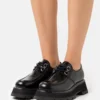 3.1 Phillip Lim Kate Lug Sole Lace Up Oxford - Zapatos De Vestir - Black