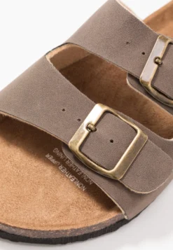 Rex Double Buckle Slide - Pantuflas - Brown -Toni Pons Ventas bd4b6c2adde8480598a8e6cfdb8c8cdf scaled