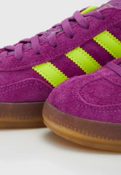 Adidas Originals Gazelle Indoor - Zapatillas - Shock PurpleSolar YellowGum 13 Adidas Originals Gazelle Indoor - Zapatillas - Shock PurpleSolar YellowGum -Toni Pons Ventas c9c46c2acddc475d9ff5949e3ff04f9c scaled