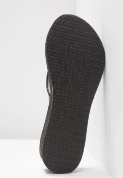 Guess Enzy - Chanclas De Dedo - Black -Toni Pons Ventas e406e26f2e2e4d1d95c679484b24c2ff